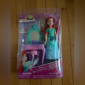 NWT Disney Ariel’s Royal Vanity Doll Set